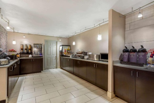 La Quinta Inn & Suites by Wyndham Binghamton - Johnson City image 14