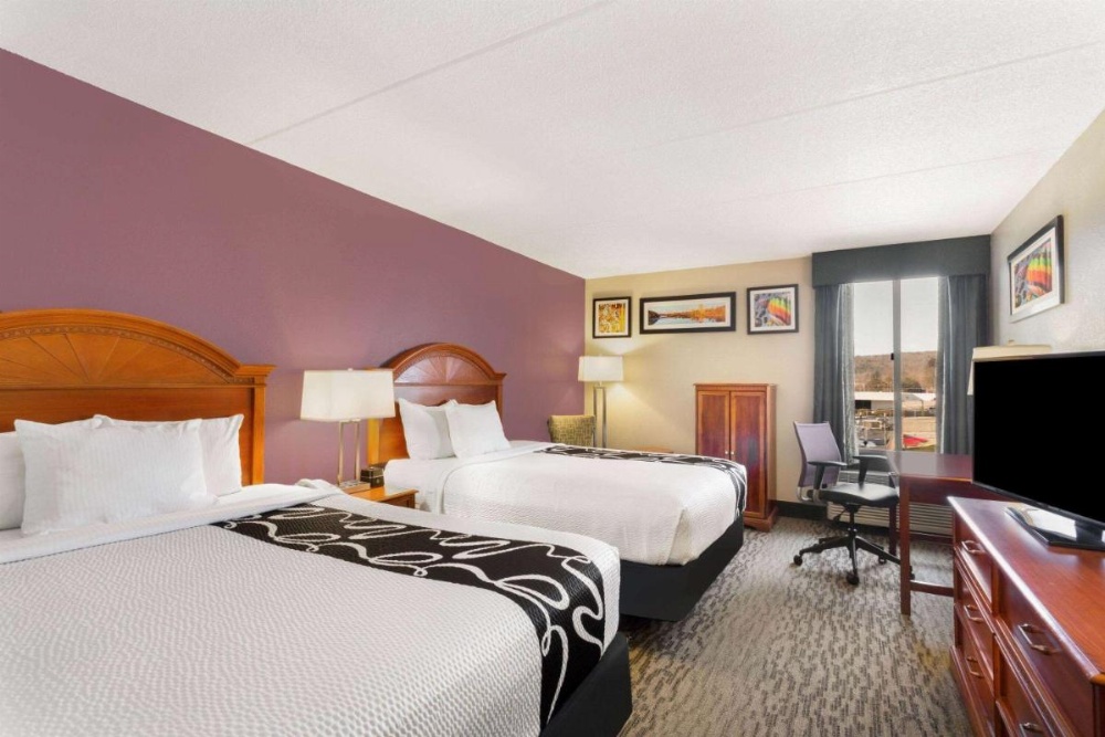 Room image 2