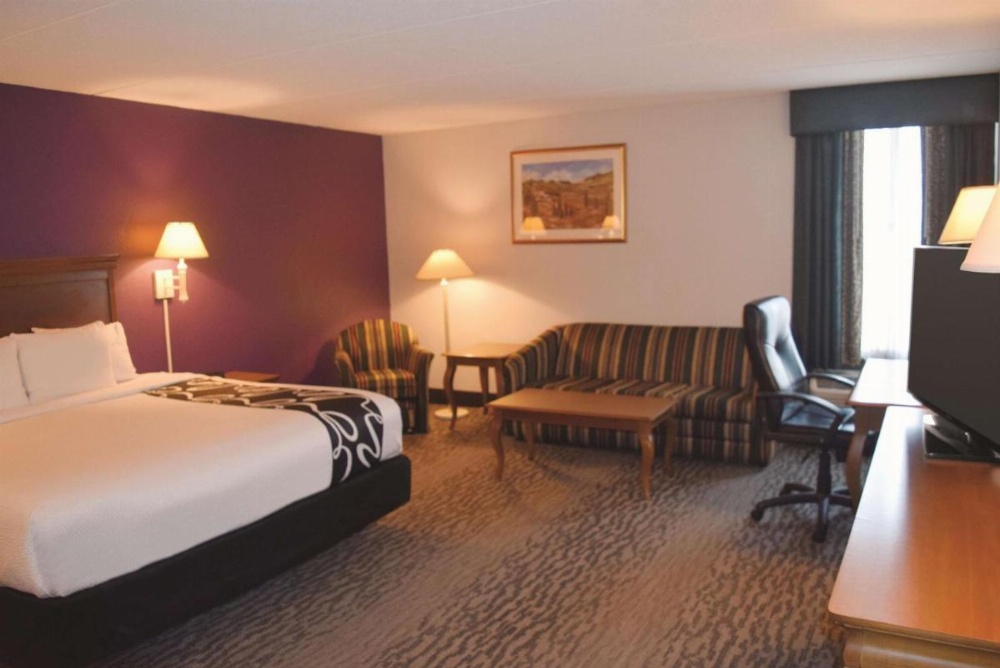 Room image 2